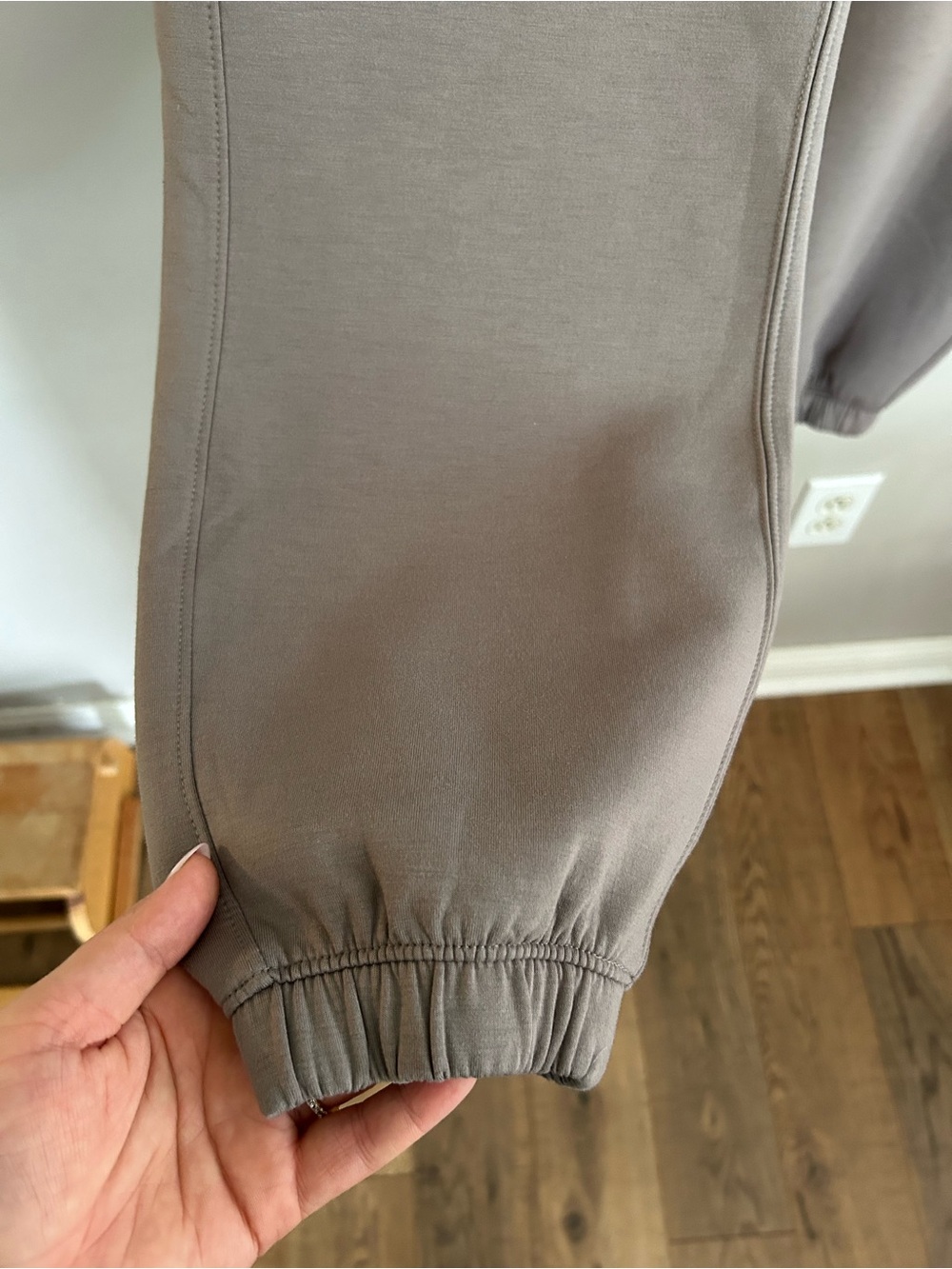 Abercrombie and Fitch YPB neoKNIT Joggers - Picture 3 of 7